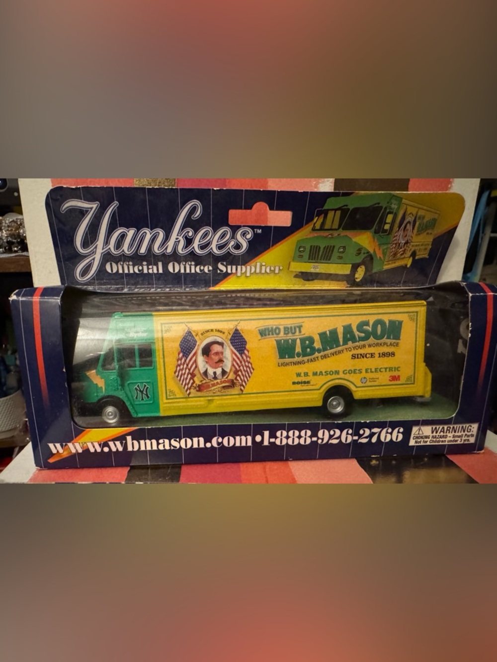 New York Yankees/W.B. Mason delivery truck-Collectible,2018 Limited Edition